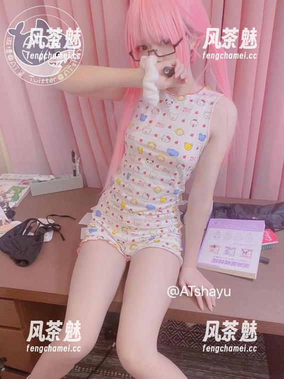AT鲨 你能想象AT鲨的新年之夜吗?原图大揭秘,cos绝不会让你失望!