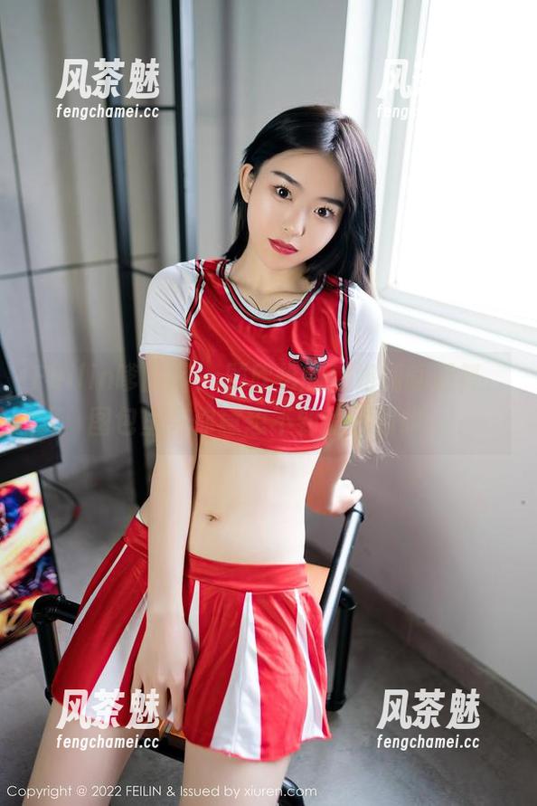 Feilin嗲囡囡-顾欣怡 Feilin嗲囡囡 - 顾欣怡的空姐翩翩起舞,图包里有你意想不到的福利哦。