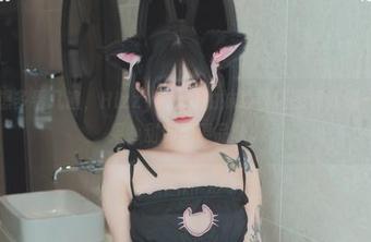 每次都想多看几遍，Hizzy(히지)的妹妹福利图包就像一颗小糖果，甜到想要品味。