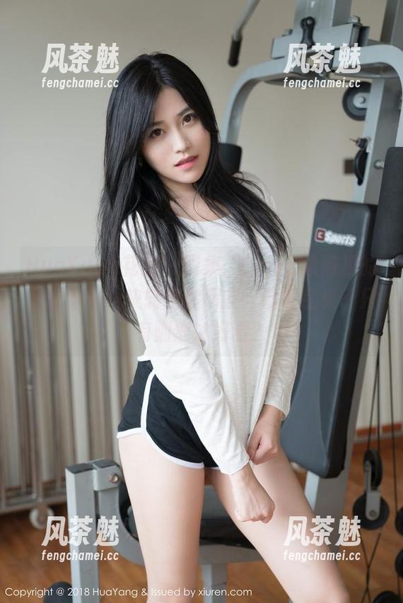 HuaYang花漾-Cris_卓娅祺 HuaYang花漾 - 图集:Cris_卓娅祺的圣诞穿搭,快转给你朋友,谁说红鼻子只有驯鹿才好看?