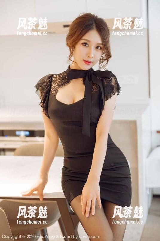 HuaYang花漾 - 在小海臀Rena的JK美图中，我发现了眼神的“艺术”！啧啧～