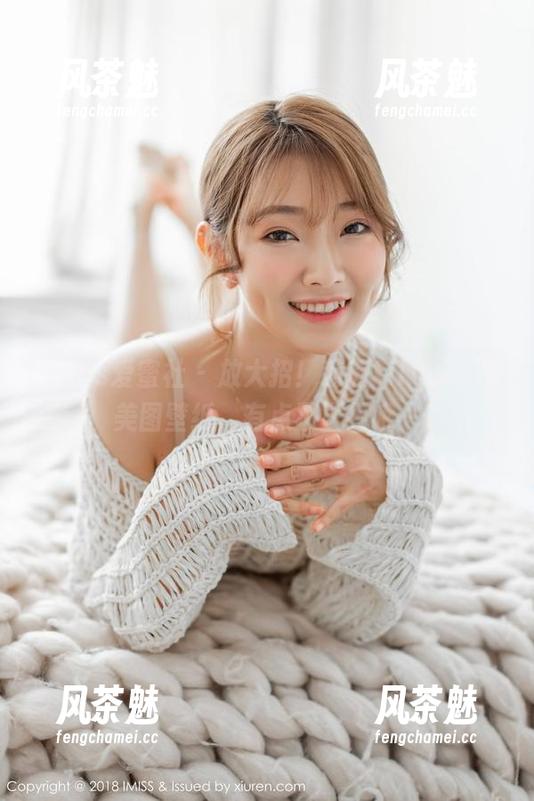 IMiss爱蜜社-莉莉Lily IMiss爱蜜社 - 放大招!莉莉Lily的制服美图壁纸,有点不正经哦~