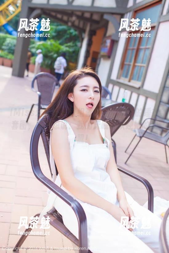 IMiss爱蜜社-蓝夏Akasha IMiss爱蜜社 - 这组蓝夏Akasha的睡衣套图,我只想说:我的床晚上欢迎她的加盟!