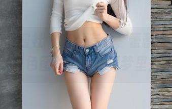 IMiss爱蜜社 - 轻盈有道，蕾蕾醒了没的白色图片，穿越到梦里去