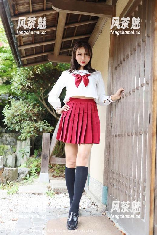 MyGirl美媛馆-软软爱吃肉 MyGirl美媛馆 - 当软软爱吃肉化身腿部画廊,这组图集你敢不点开吗?