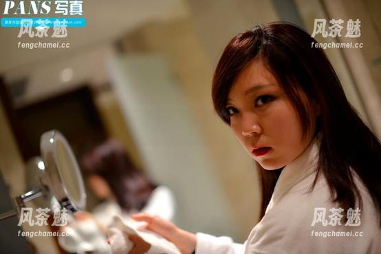 PANS写真-兰心 PANS写真 - 高清原图里的兰心,黑白那么优雅,倒像张画。