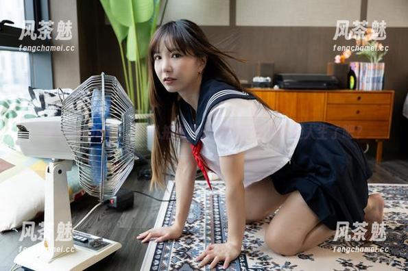 Seoyool(서율)的私拍图集：这可爱到我怀疑人生了吧？