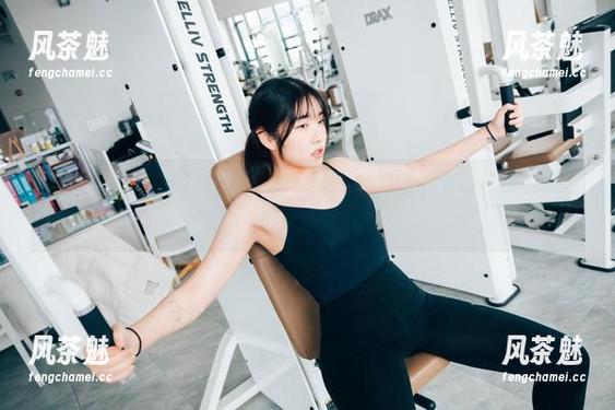在Sonson(손손)的私房兔兔写真中，اینکه有时候我也想变成小兔兔。