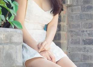 UGirls尤果网 - 沈诺馨的镂空写真——穿越那个“空”的圈圈圈圈
