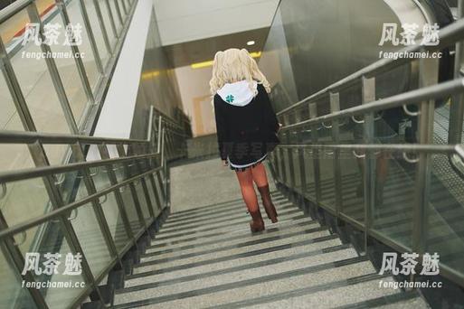 puypuy线上领航，卡米拉夏季写真，风里雨里我都在线！