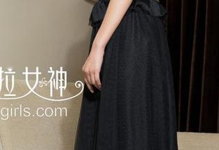 克拉女神 - 免费图册？没想到YOYO的镂空会让我停下脚步，仔细瞧瞧。