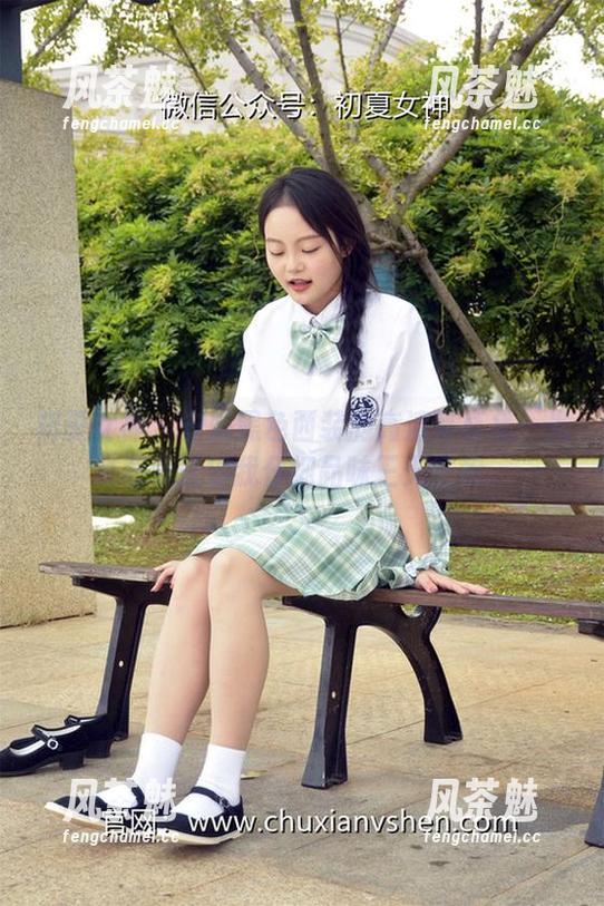 初夏女神 - 安妮黑色西装的高清写真集：光是西装就够我仔细品味三天三夜。