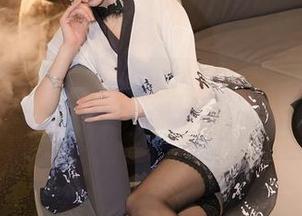 微密圈 - 黑与白的美图争冠！周妍希的诱惑白是不是暴露了我们渴望的真相？