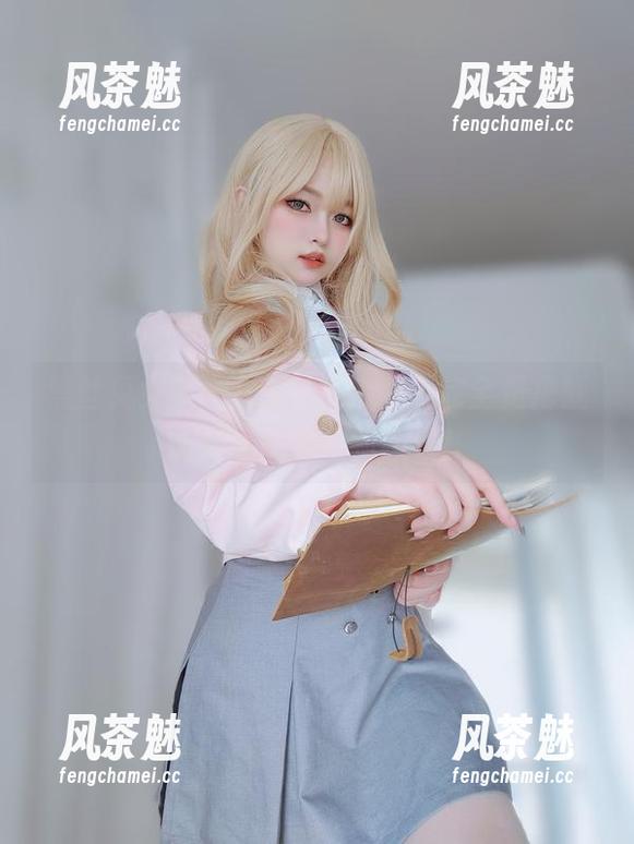 女主K 黑丝兔女郎:女主K的套图,完全是把妩媚与俏皮结合到极致!