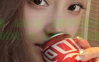 微密圈 - 私拍合集,无意间收获墨绿内裤,奶雯说:瞧,这是我每天的选择!