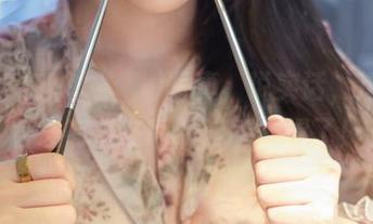 最新姜仁卿(강인경)写真，说实话，这表情管理有点在NAILSO不得了！