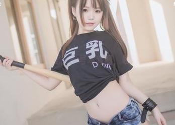 宅夏yoko的白丝奇遇记:一号本套图,领略优雅的“独角戏”
