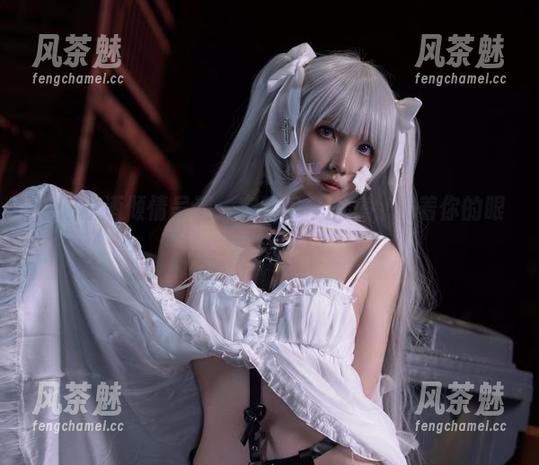 小和甜酒 小和甜酒倾情呈现:定制吊带图集,吊着你的眼球不放!