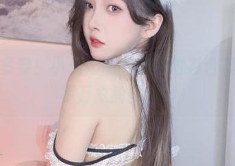 一衣多穿!小小奶瓶儿的白衬衫合集,包罗万象搞怪图集