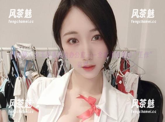 小玉吃果冻 微密圈 - 小玉吃果冻的办公室——全套原图里的“工作”姿态