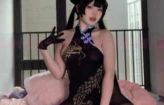 从未见过的小瑶幺幺,符玄自拍合集里的图片暗藏玄机!
