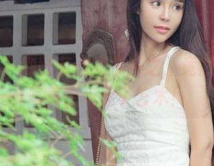 尤果网 - 倒腾菜谱的杨乔之，竟然在厨娘写真中玩起了艺术！