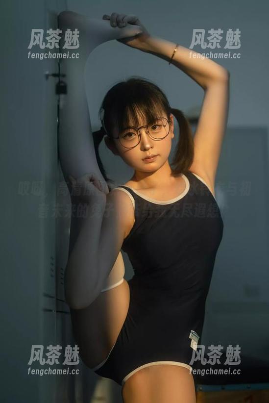 幼水铃衣 哎呀,高清原图太诱惑了,幼水铃衣与初音未来的兔子洞带给我无尽遐想!