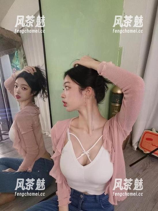 徐珺大哥 微密圈 - 办公室照片不一般,徐珺大哥图包,有下载福利哦!