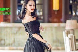 推女神 - 学姐不只是个称号,黄可christine的分享把这套图变成了魅惑的小宇宙。