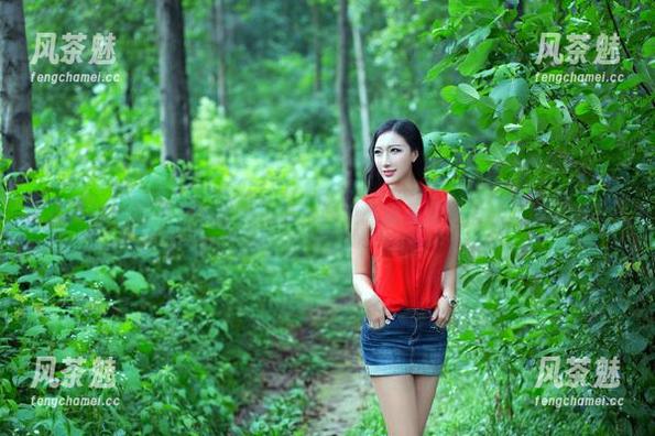 推女郎-纯小希 推女郎 - 纯小希的粉色风暴:谁说高清美图不能让人心动呢?