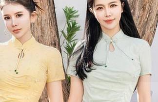 星颜社 - 别信那种“瑜伽别人的圣诞”！来看liyiyi最新的美图，看完想立马效仿。