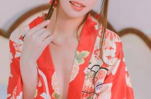 星黛鹿鹿i的居家时光,cos风格万万没想到,照片里的日常啊