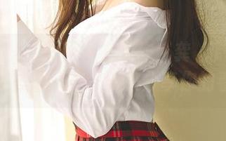 果团网 - 校服图包有新作！龚玥菲带来不一样的校园风光，快来分享你的看法！