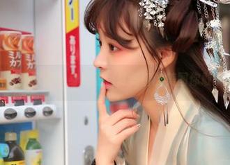 波萝社 - 不只是一身校服，夏美酱的美图你敢下载吗？
