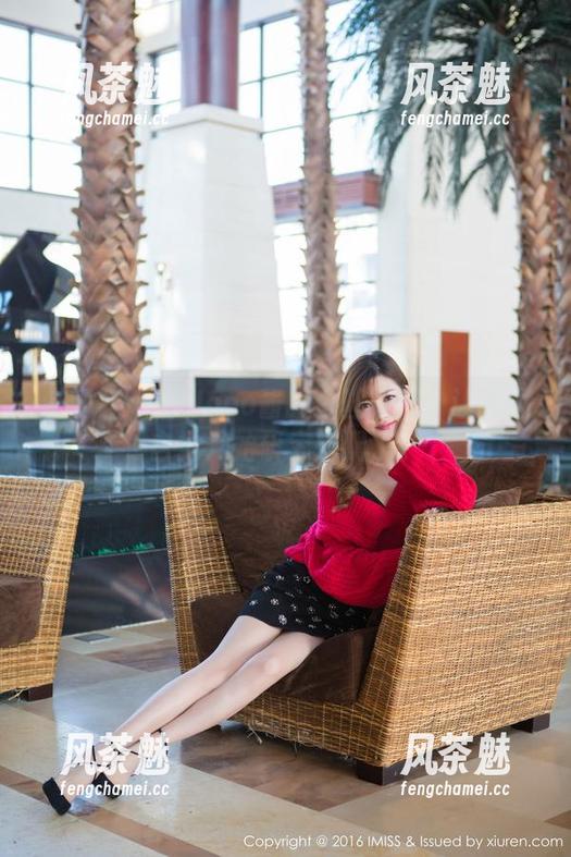 爱蜜社-Nono酱 爱蜜社 - 而Nono酱的白丝原图…让我不自觉开始研究搭配了。