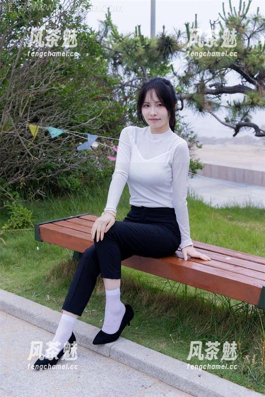 物恋传媒 - 不得不说，菲菲的女神作品让我想起了我曾经的梦想…当然是当一名顽童女神！