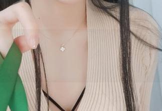 超级无敌可爱！眼酱大魔王w的30d灰蕾丝胖次写真全集真让人佩服。