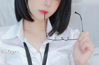 眼酱大魔王w的图集中,有多少“Fantia24年作品”让人心痒痒?