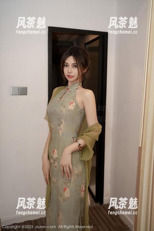 秀人网-子纯儿Annie 秀人网 - 校园中的子纯儿Annie,活力四射的无圣光套图,值得一瞧!