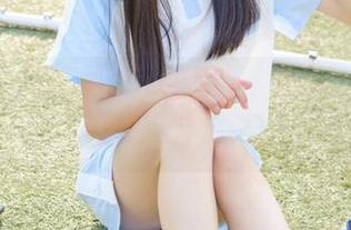 稚乖画册 - 一个人的天台，夜夜的白丝，这可真是免费资源的诱惑！