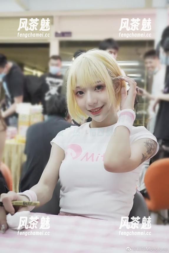 舞小喵 准备好了吗?舞小喵的夏日福利写真,来一发‘热’情四射!
