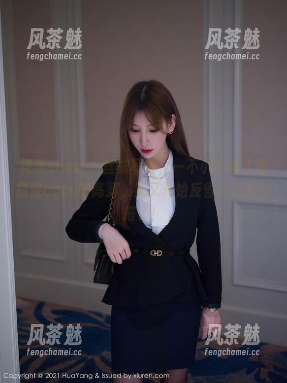 花漾show - 丝袜写真，一不小心看了赵惟依coco的高清，我又开始反省自己的穿搭了！