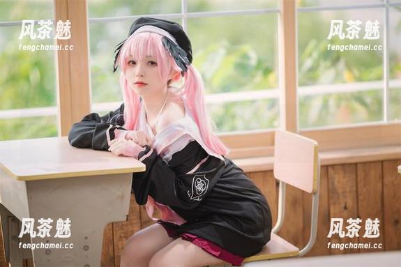 花铃Hana这回在高清里舞翩翩：PA15-翠雀媚，美图圈粉无数！