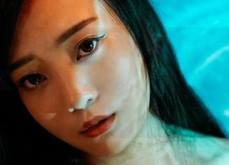 蜜桃社 - 在Suki的厨娘套图中，分享不仅是美食，还包括她的小秘密和百般无奈！
