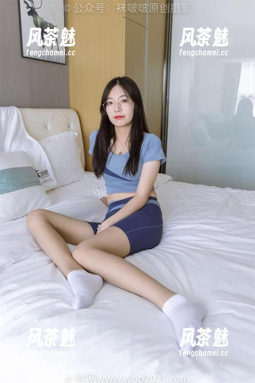 袜啵啵-小沫 袜啵啵 - 小沫的袜子小宇宙:白棉袜写真合集,没见过的奇观!