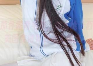 真不懂那件露背毛衣,怎么能让西尔酱的美图变得如此动人精选。
