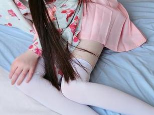 西尔酱的甜心资源:各种姿势也都强行显得甜美