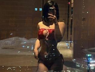 微密圈 - 哇,詹詹的黑色爱心内内,高清到不敢直视,有没有想要设置成壁纸的冲动?