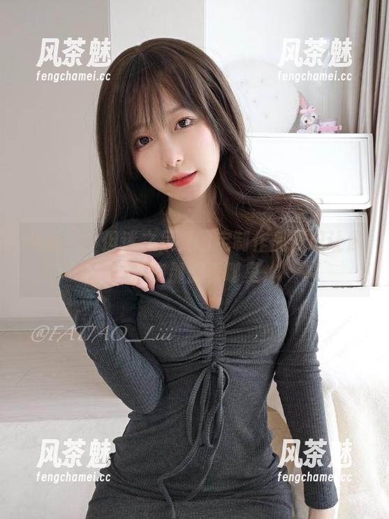 迷之呆梨 虽然远,但迷之呆梨的定制作品依旧让你花痴那份看哪里