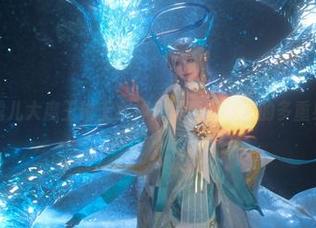 当露儿大魔王碰上女神：写真背后藏的多重身份